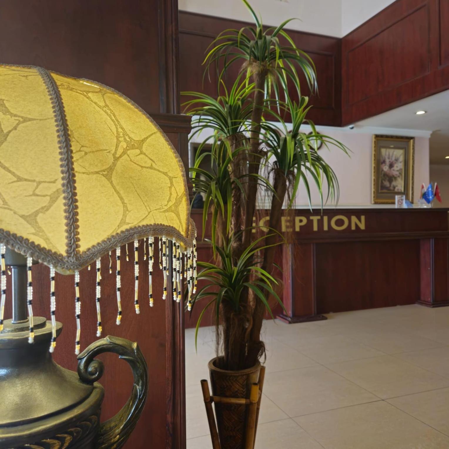 Khani Hotel Дахук Экстерьер фото