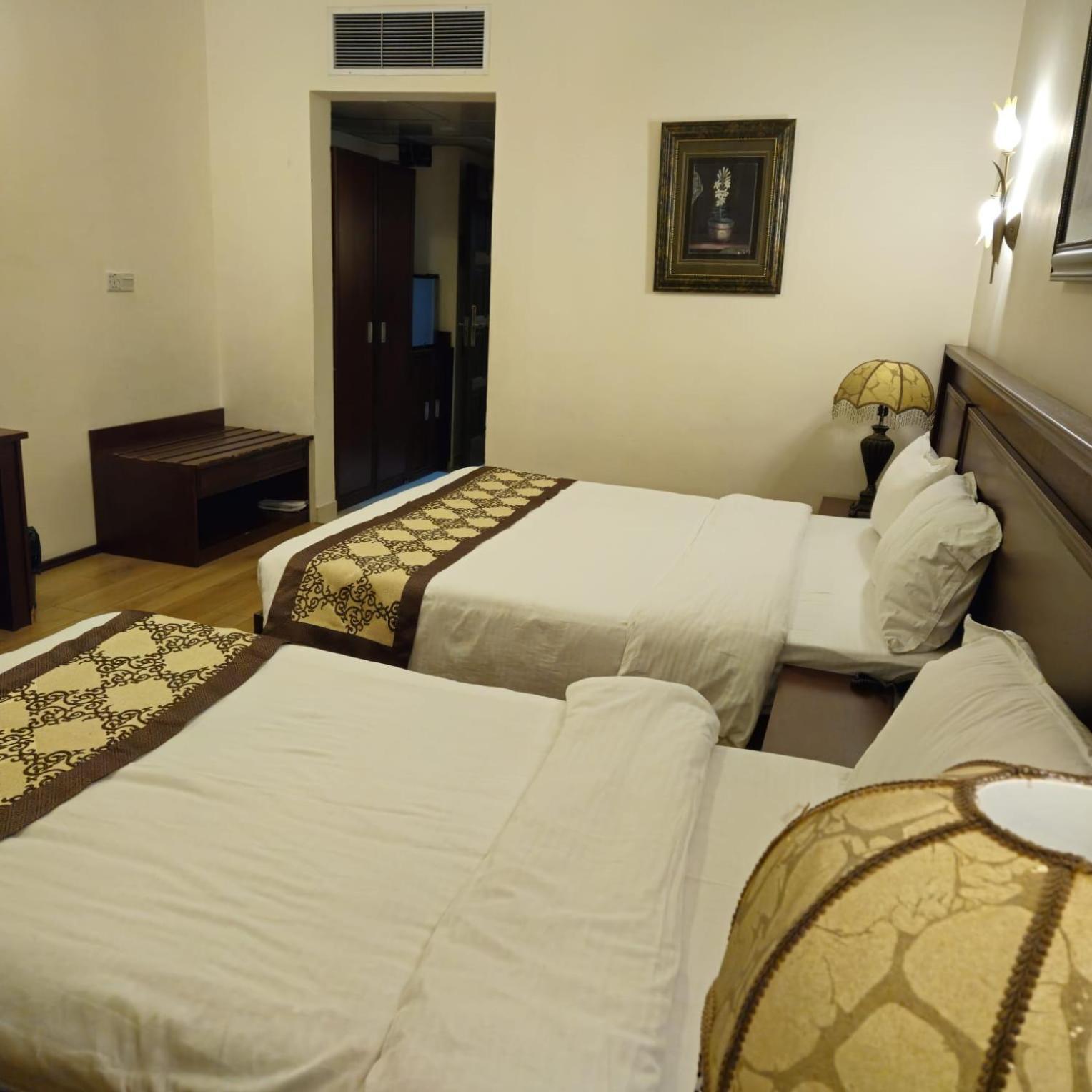 Khani Hotel Дахук Экстерьер фото