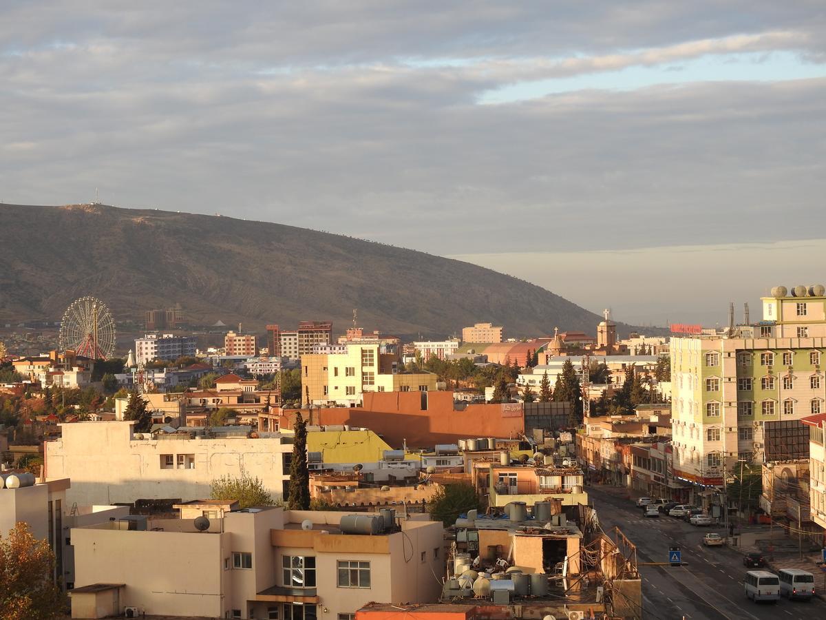 Khani Hotel Дахук Экстерьер фото